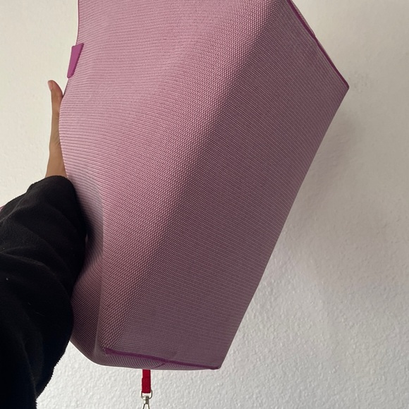 Rothys lightweight tote bloom purple *Stain - Picture 5 of 8